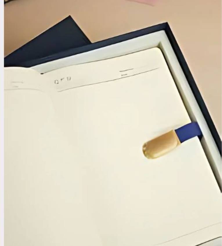 Coffret cadeau élégant Carnet en cuir Bleu avec stylo raffiné et recharge d’encre Bleu avec Clé USB Bleu